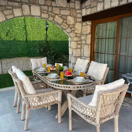 Guelyali Konaklari Vila *